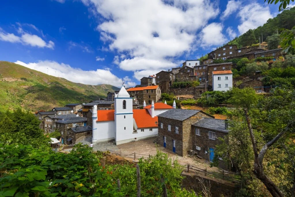 Piódão Iglesia